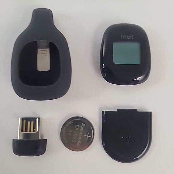 Fitbit Zip Wireless Activity Tracker Black FB301 WORK TESTED New Battery - Picture 2 of 11